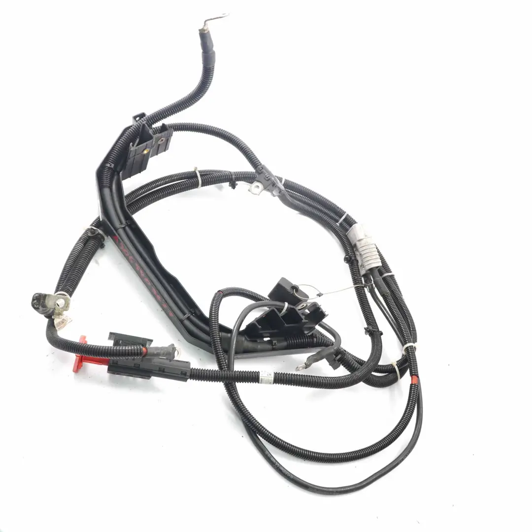 Cable positif Mercedes W906 Batterie Démarreur Alternateur Plus pour à propos du numéro de pièce A9065403627 Cable positif Mercedes W906 Batterie Démarreur Alternateur Plus - SKU A9065403627 - Numéro de pièce A9065403627