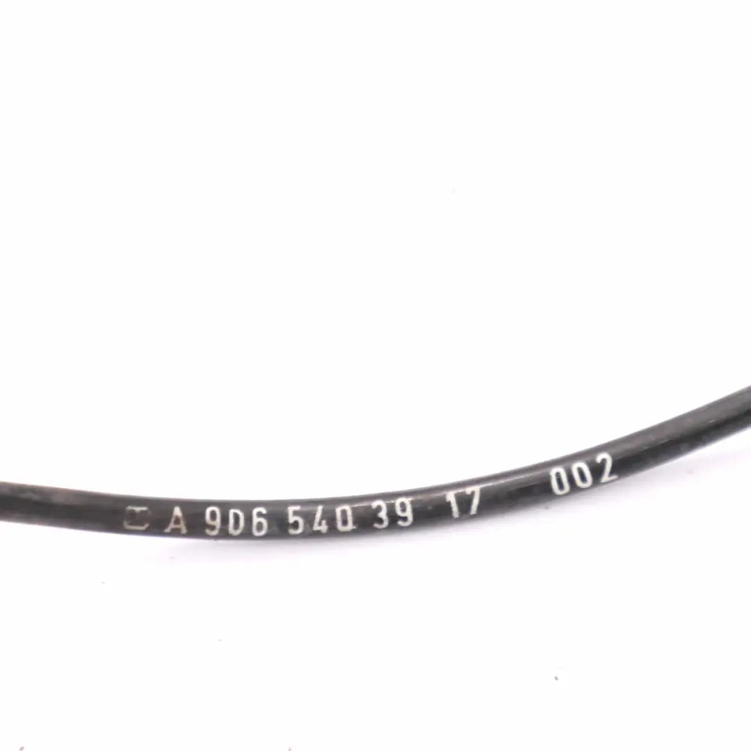 Mercedes W906 Rueda ABS Sensor Velocidad Delantero Izquierdo Derecho - SKU A9065403917 - Número de pieza A9065403917