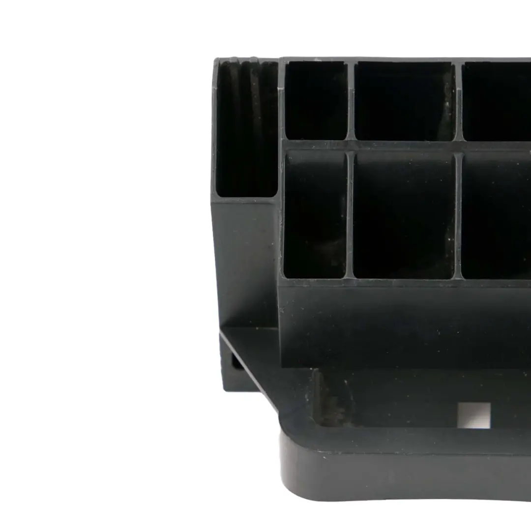 Mercedes-Benz Sprinter W906 Halterung für Batteriefachhalterung für mit Teilenummer A9065410140 Mercedes-Benz Sprinter W906 Halterung für Batteriefachhalterung - SKU A9065410140 - Teilenummer A9065410140