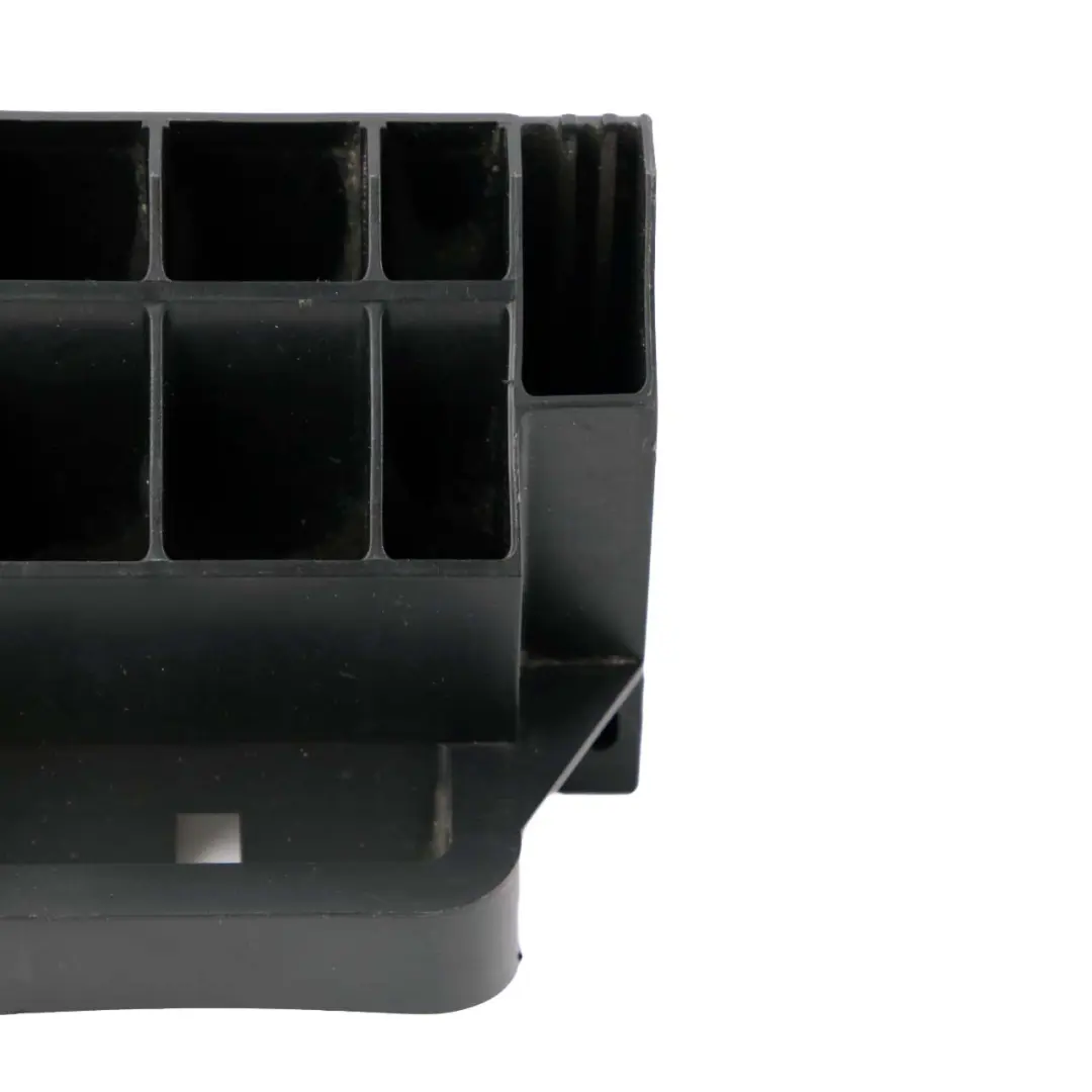 Mercedes-Benz Sprinter W906 Supporto Staffa Montaggio Batteria per con numero di parte A9065410140 Mercedes-Benz Sprinter W906 Supporto Staffa Montaggio Batteria - SKU A9065410140 - Numero di parte A9065410140