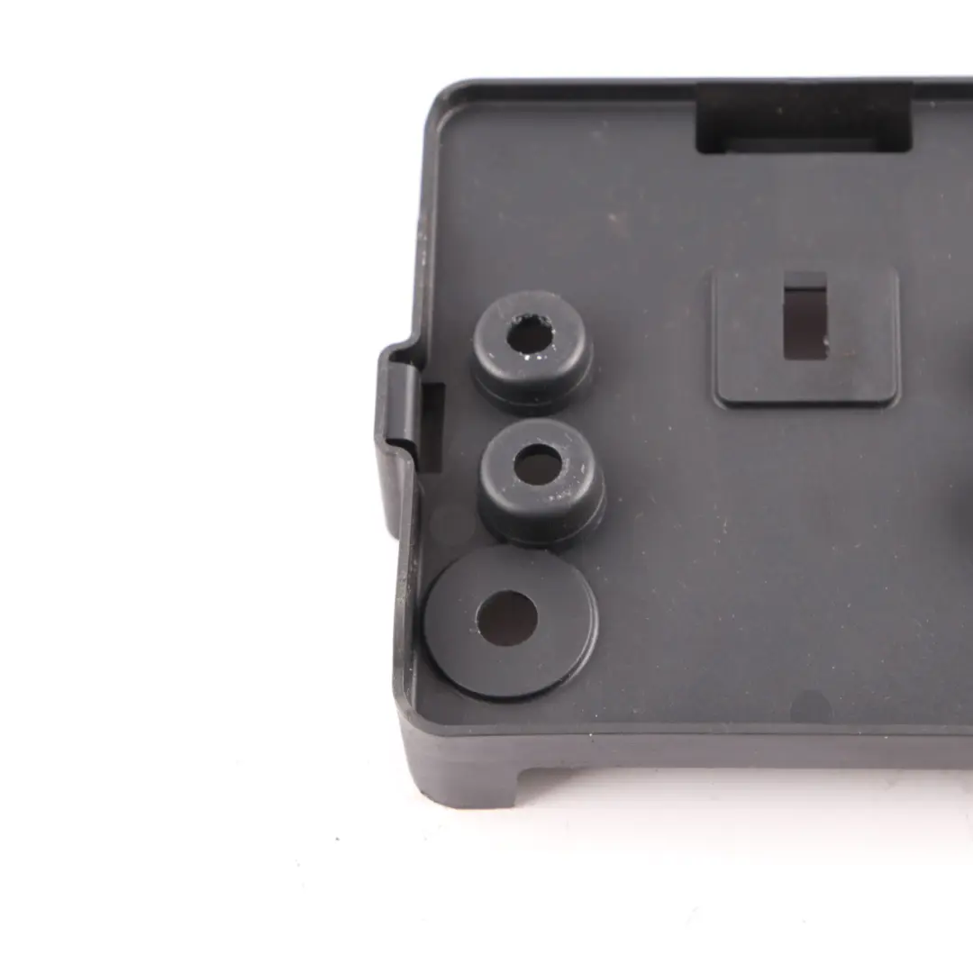 Unit Mount Mercedes W906 Gateway Control Module ECU Support to with Part number A9065420240 Unit Mount Mercedes W906 Gateway Control Module ECU Support - SKU A9065420240 - Part number A9065420240