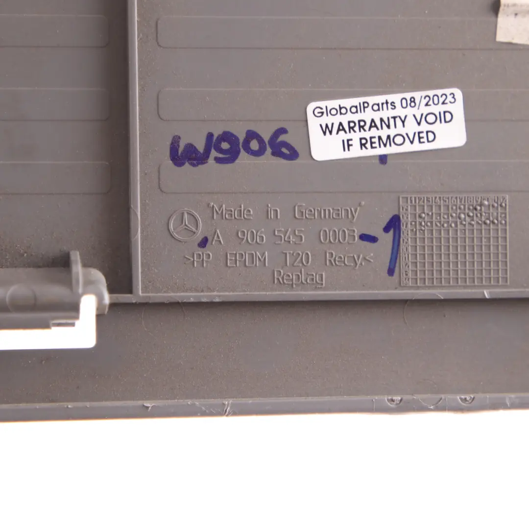 Scatola dei fusibili Coperchio del pannello rivestimento Grigio per Mercedes W906 con numero di parte A9065450003 Mercedes W906 Scatola dei fusibili Coperchio del pannello rivestimento Grigio - SKU A9065450003-2 - Numero di parte A9065450003