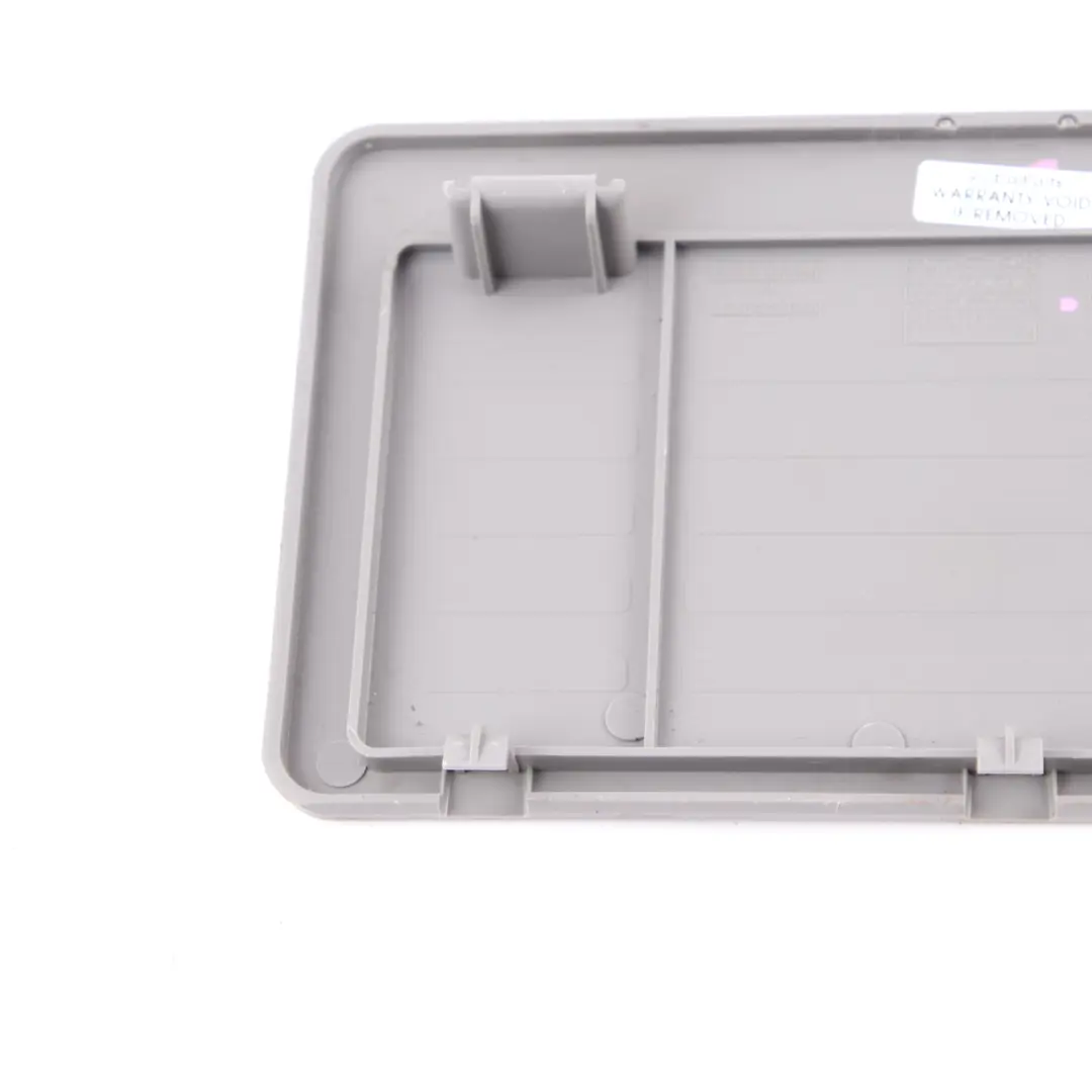 Pannello Grigio Copertura Fusibili per Mercedes Sprinter W906 con numero di parte A9065450003 Mercedes Sprinter W906 Pannello Grigio Copertura Fusibili - SKU A9065450003 - Numero di parte A9065450003