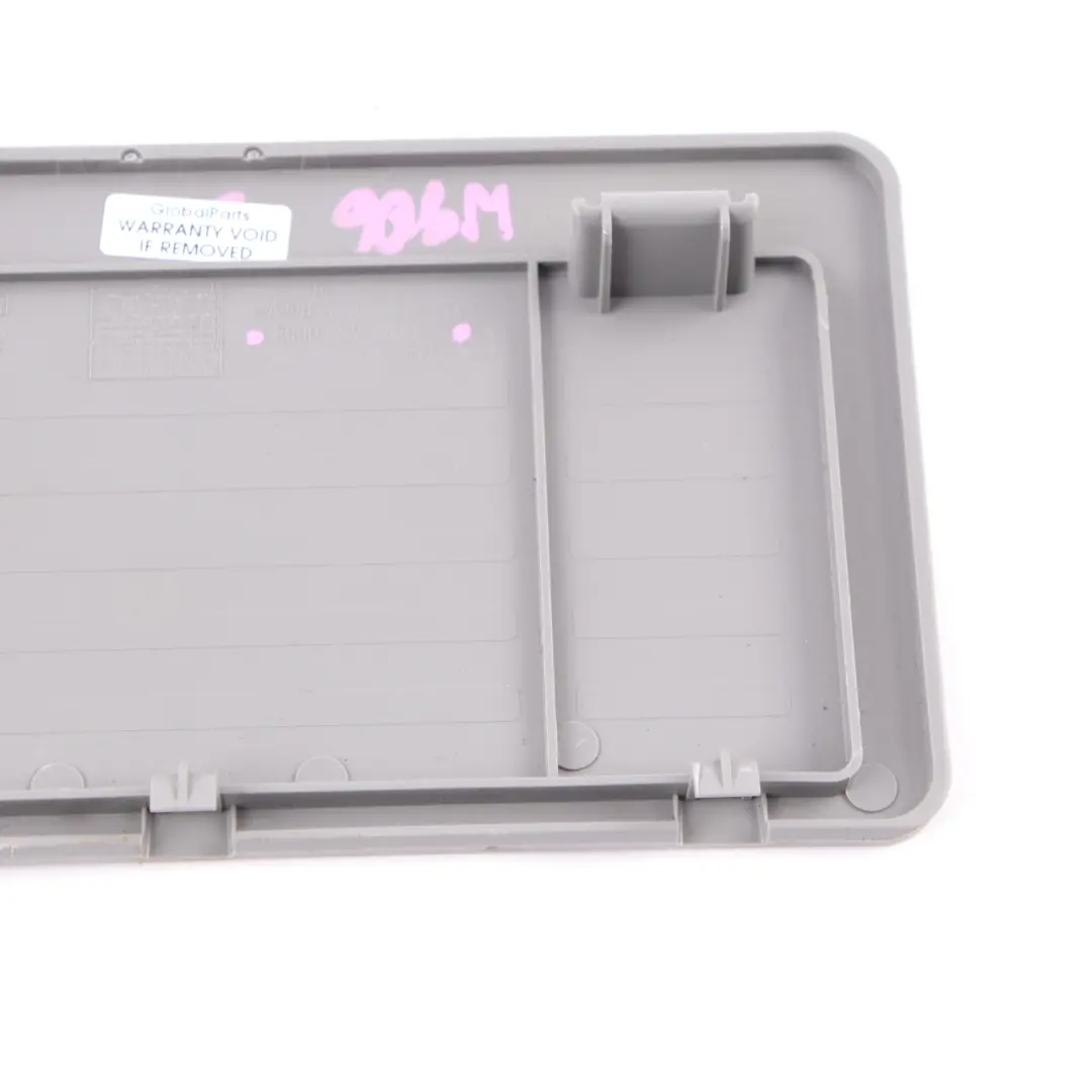 Mercedes W906 Sicherungsabdeckung Kasten Zierleiste Deckel Grau A6395450003 - SKU A9065450003 - Teilenummer A9065450003
