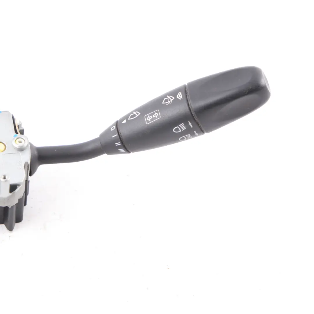 Interrupteur Commande Essuie Glace Clignotant pour Mercedes Sprinter W906 à propos du numéro de pièce A9065450110 Mercedes Sprinter W906 Interrupteur Commande Essuie Glace Clignotant - SKU A9065450110 - Numéro de pièce A9065450110