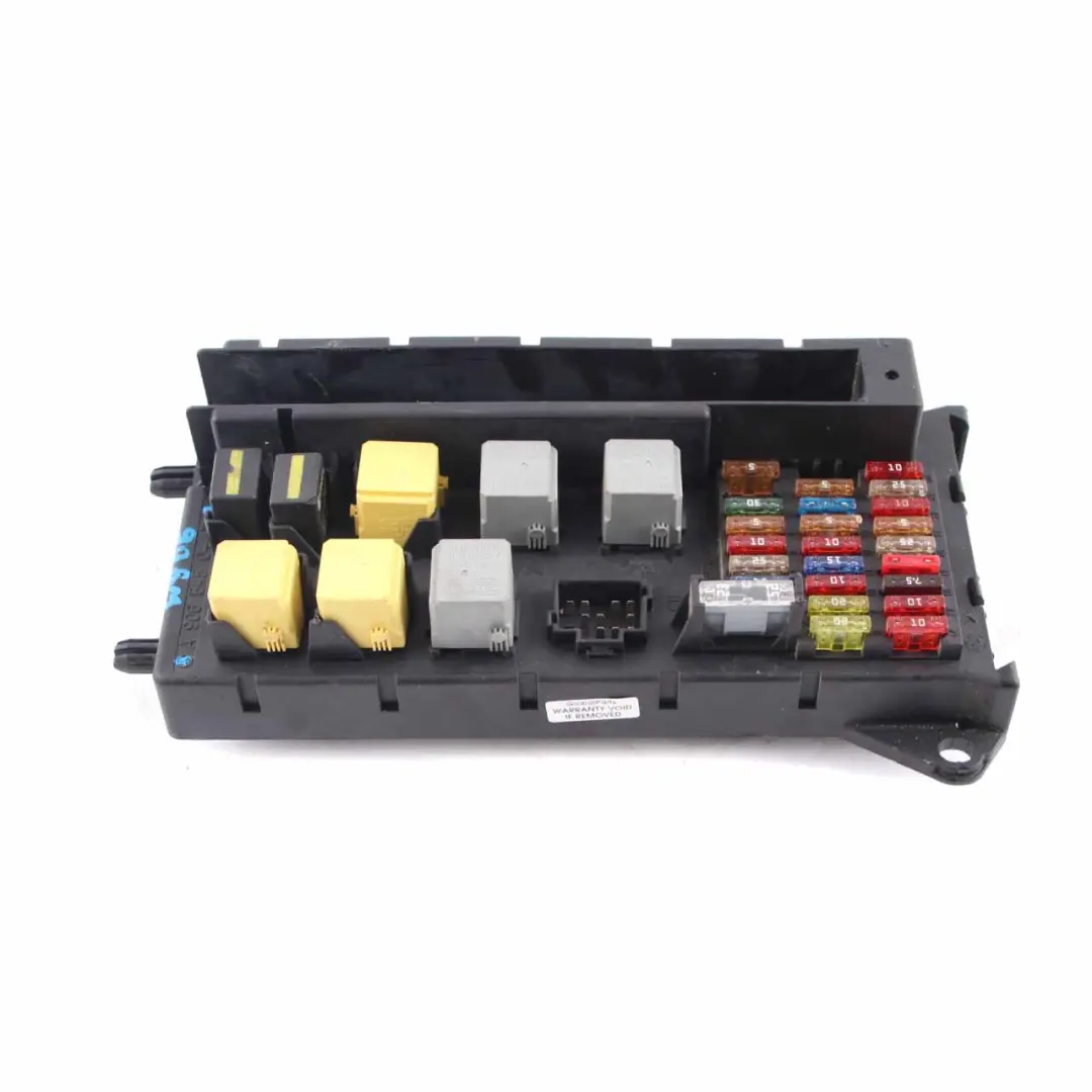 Scatola fusibili Modulo elettrico unità controllo relè anteriore per Mercedes W906 con numero di parte A9065450401 Mercedes W906 Scatola fusibili Modulo elettrico unità controllo relè anteriore - SKU A9065450401 - Numero di parte A9065450401