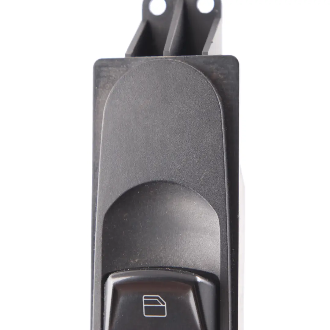 Elevalunas Botón Interruptor Lado Pasajero para Mercedes Sprinter W906 con número de pieza A9065450913 Mercedes Sprinter W906 Elevalunas Botón Interruptor Lado Pasajero - SKU A9065450913 - Número de pieza A9065450913