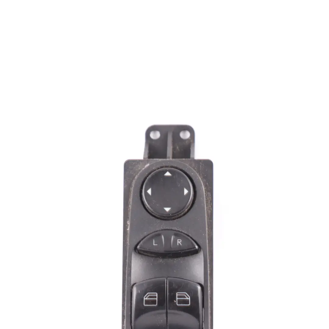Interruptor elevalunas Panel lado conductor para Mercedes Sprinter W906 con número de pieza A9065451613 Mercedes Sprinter W906 Interruptor elevalunas Panel lado conductor - SKU A9065451613 - Número de pieza A9065451613