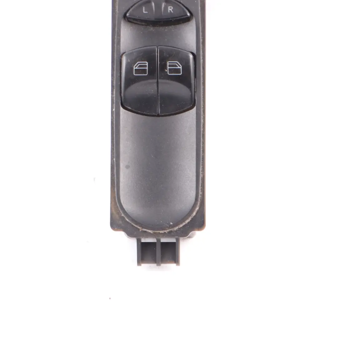Fensterheber Schalter Fahrerseite Panel für Mercedes Sprinter W906 mit Teilenummer A9065451613 Mercedes Sprinter W906 Fensterheber Schalter Fahrerseite Panel - SKU RHD-A9065451613 - Teilenummer A9065451613