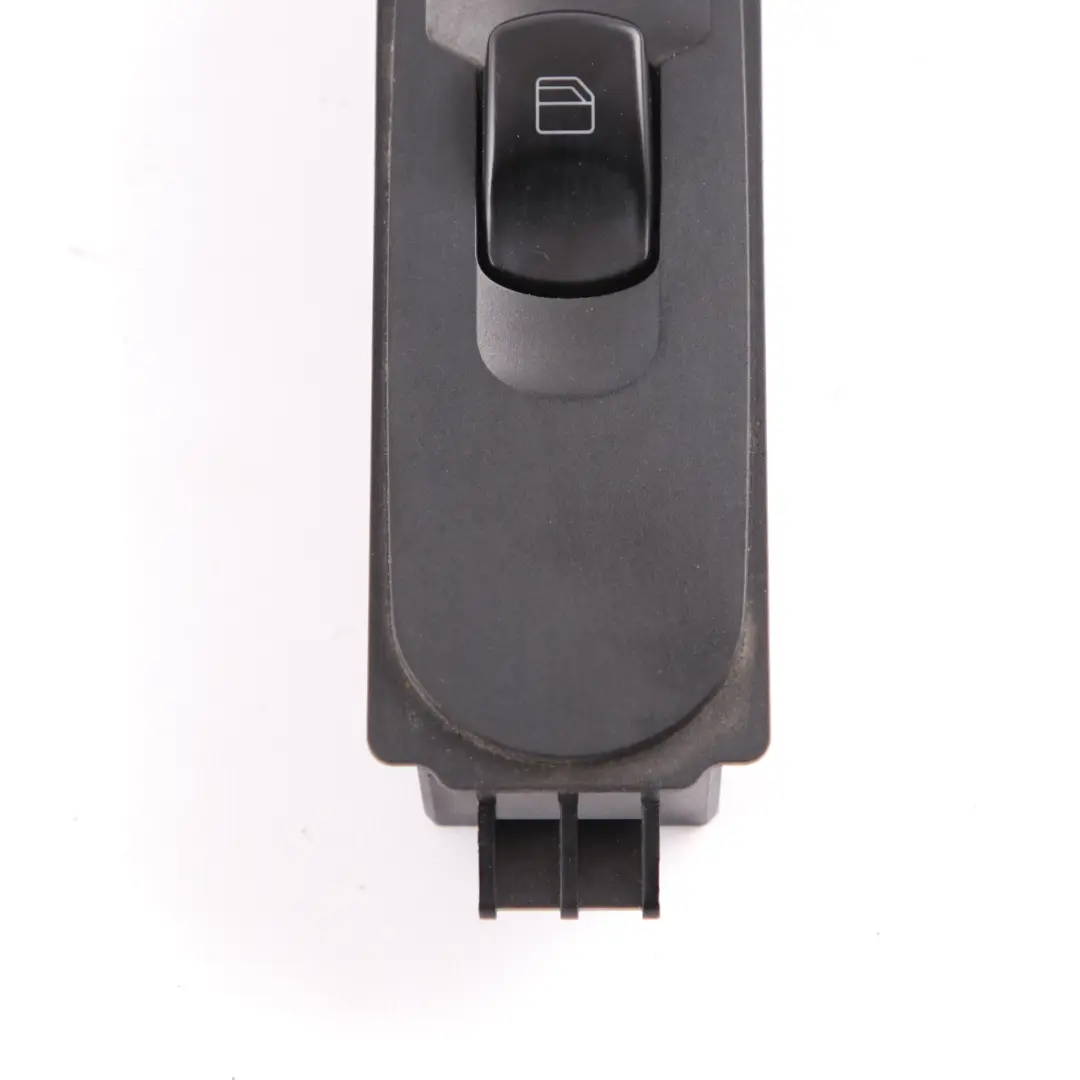 Interruptor elevalunas Regulación Puerta Delantera Izquierda para Mercedes W906 con número de pieza A9065451913 Mercedes W906 Interruptor elevalunas Regulación Puerta Delantera Izquierda - SKU A9065451913 - Número de pieza A9065451913