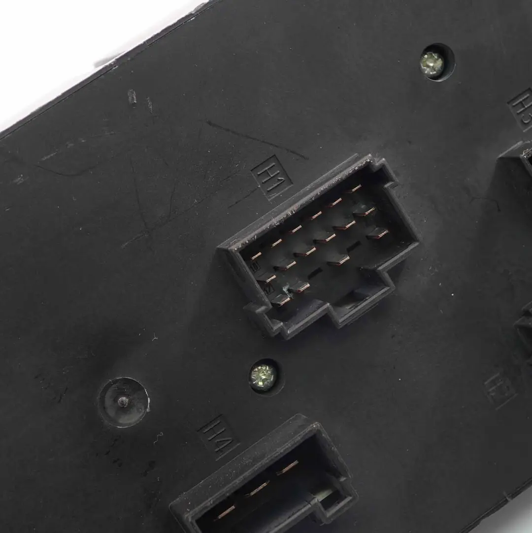  Caja de fusibles Mercedes Sprinter W906 SAM Módulo unidad control - SKU A9065452101 - Número de pieza A9065452101
