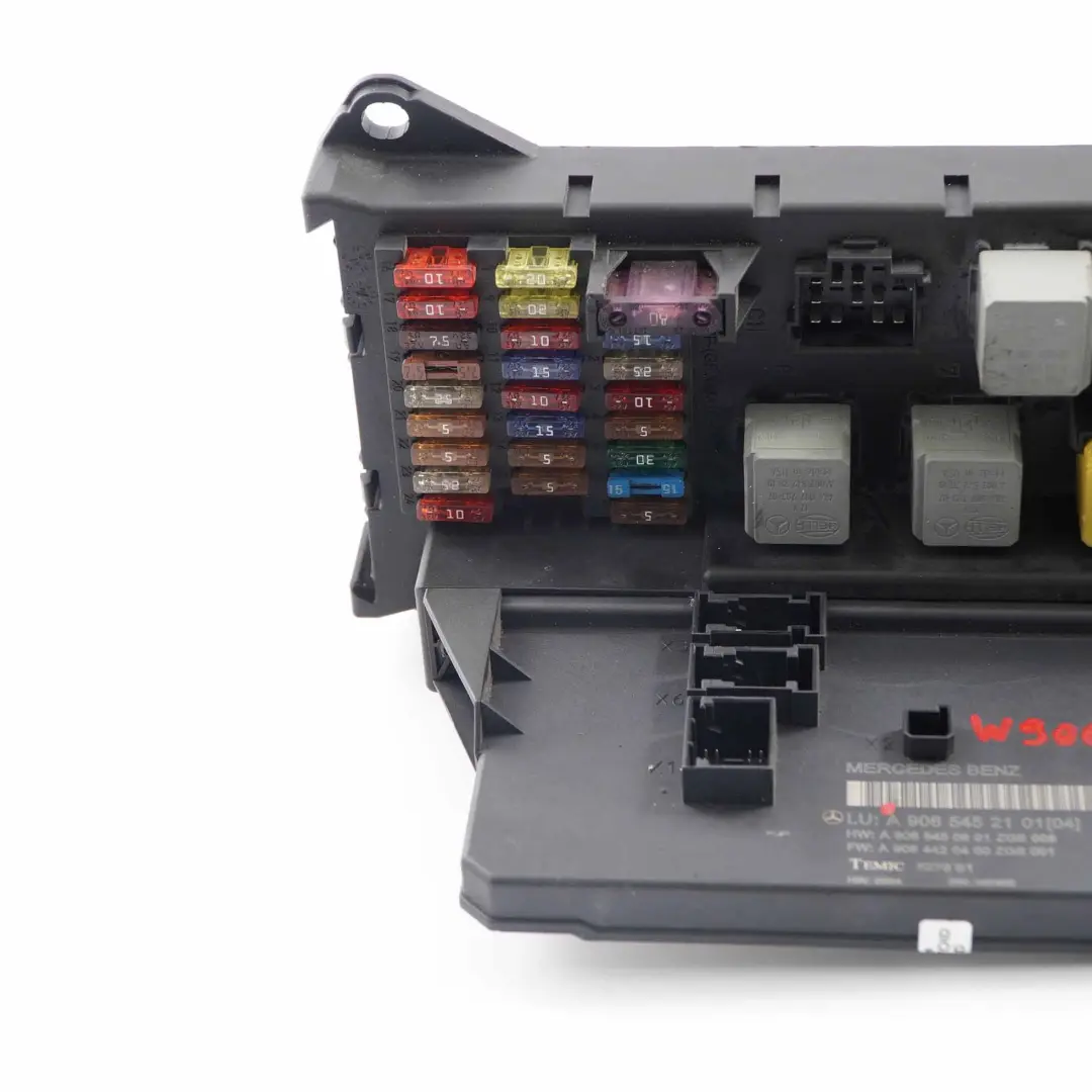 Scatola fusibili Mercedes Sprinter W906 Modulo unità controllo SAM per con numero di parte A9065452101 Scatola fusibili Mercedes Sprinter W906 Modulo unità controllo SAM - SKU A9065452101 - Numero di parte A9065452101