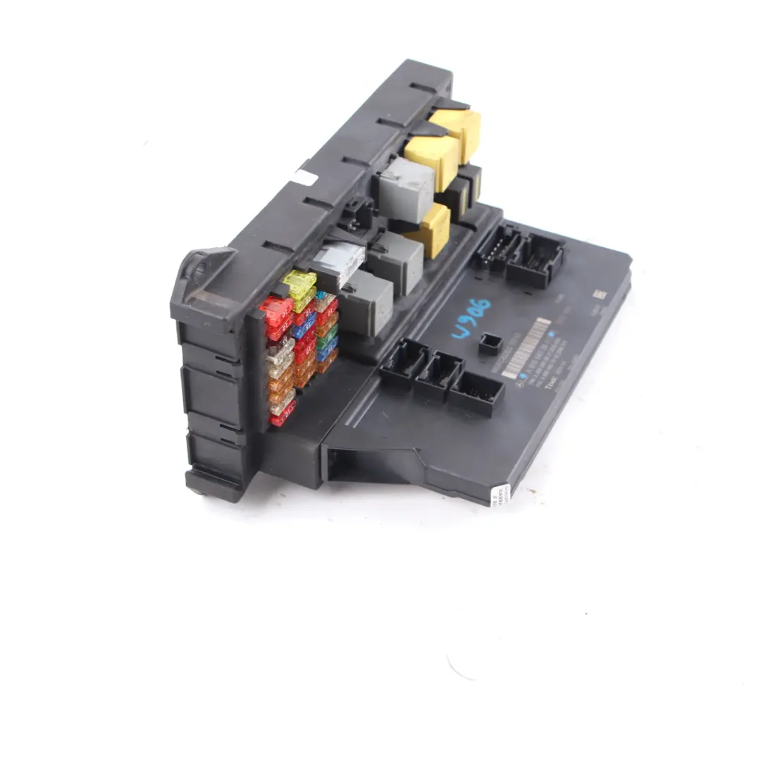 Fuse Box Relay SAM Module Control Unit to Mercedes Sprinter W906 with Part number A9065452601 Mercedes Sprinter W906 Fuse Box Relay SAM Module Control Unit - SKU A9065452601 - Part number A9065452601