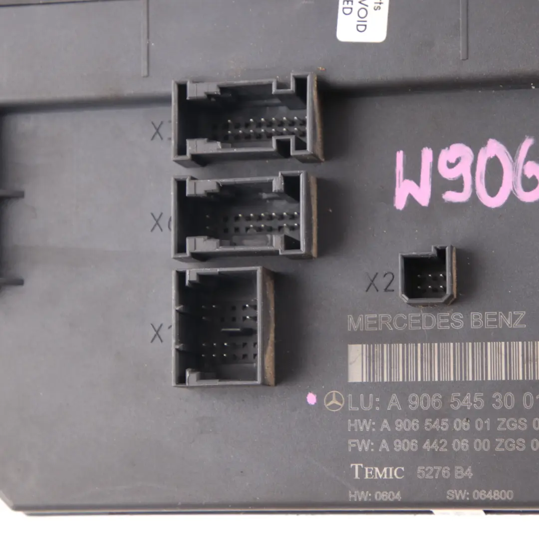 Boîte fusibles Module contrôle unité de relais SAM pour Mercedes W906 à propos du numéro de pièce A9065453001 Mercedes W906 Boîte fusibles Module contrôle unité de relais SAM - SKU A9065453001 - Numéro de pièce A9065453001