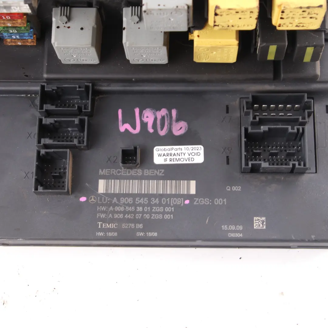 Fuse Box Relay SAM Module Control Unit to Mercedes Sprinter W906 with Part number A9065453401 Mercedes Sprinter W906 Fuse Box Relay SAM Module Control Unit - SKU A9065453401 - Part number A9065453401