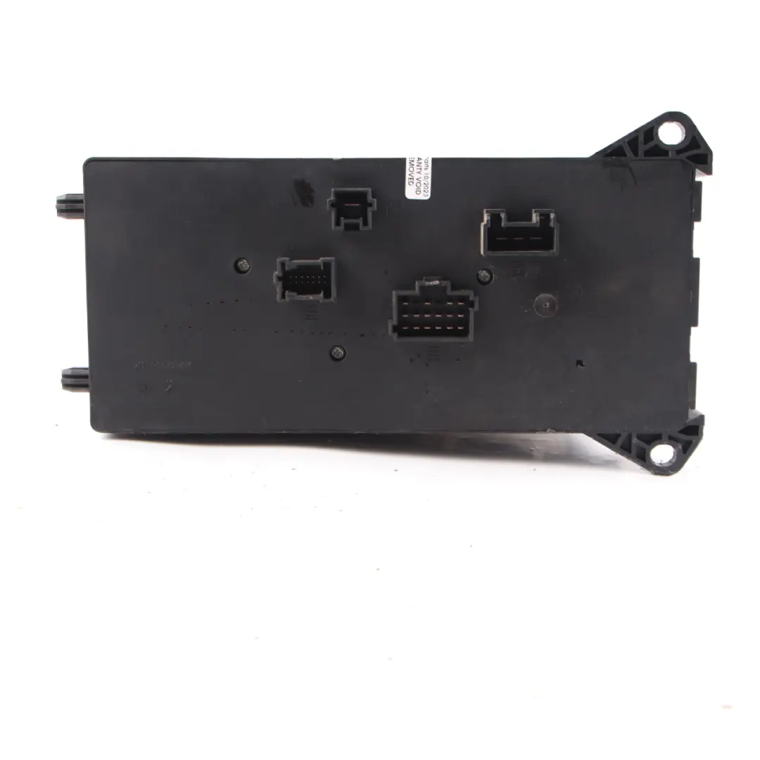 Fuse Box Relay SAM Module Control Unit to Mercedes Sprinter W906 with Part number A9065453401 Mercedes Sprinter W906 Fuse Box Relay SAM Module Control Unit - SKU A9065453401 - Part number A9065453401