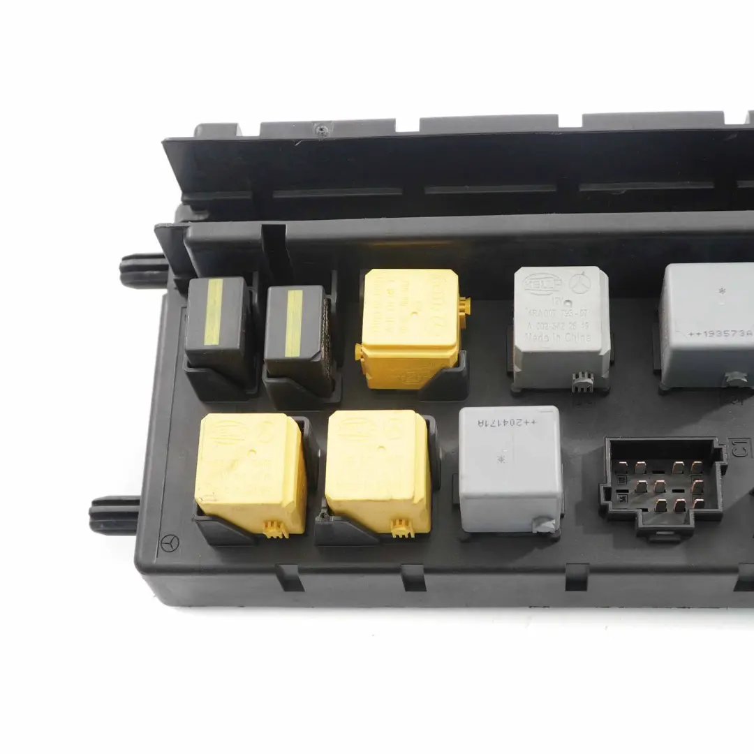Sicherungs kasten Relais Steuereinheit Modul für Mercedes Sprinter W906 mit Teilenummer A9065454301 Mercedes Sprinter W906 Sicherungs kasten Relais Steuereinheit Modul - SKU A9065454301 - Teilenummer A9065454301