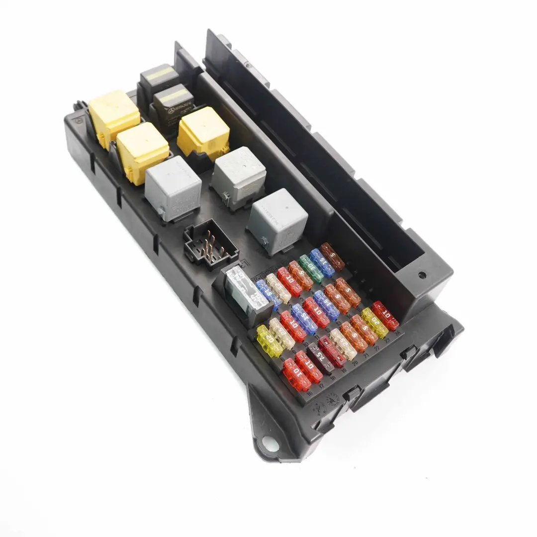 Sicherungs kasten Relais Steuereinheit Modul für Mercedes Sprinter W906 mit Teilenummer A9065454301 Mercedes Sprinter W906 Sicherungs kasten Relais Steuereinheit Modul - SKU A9065454301 - Teilenummer A9065454301