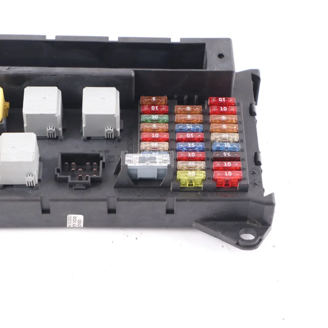 Caja fusibles Módulo relé Unidad control para Mercedes Sprinter W906 con número de pieza A9065454401 Mercedes Sprinter W906 Caja fusibles Módulo relé Unidad control - SKU A9065454401 - Número de pieza A9065454401