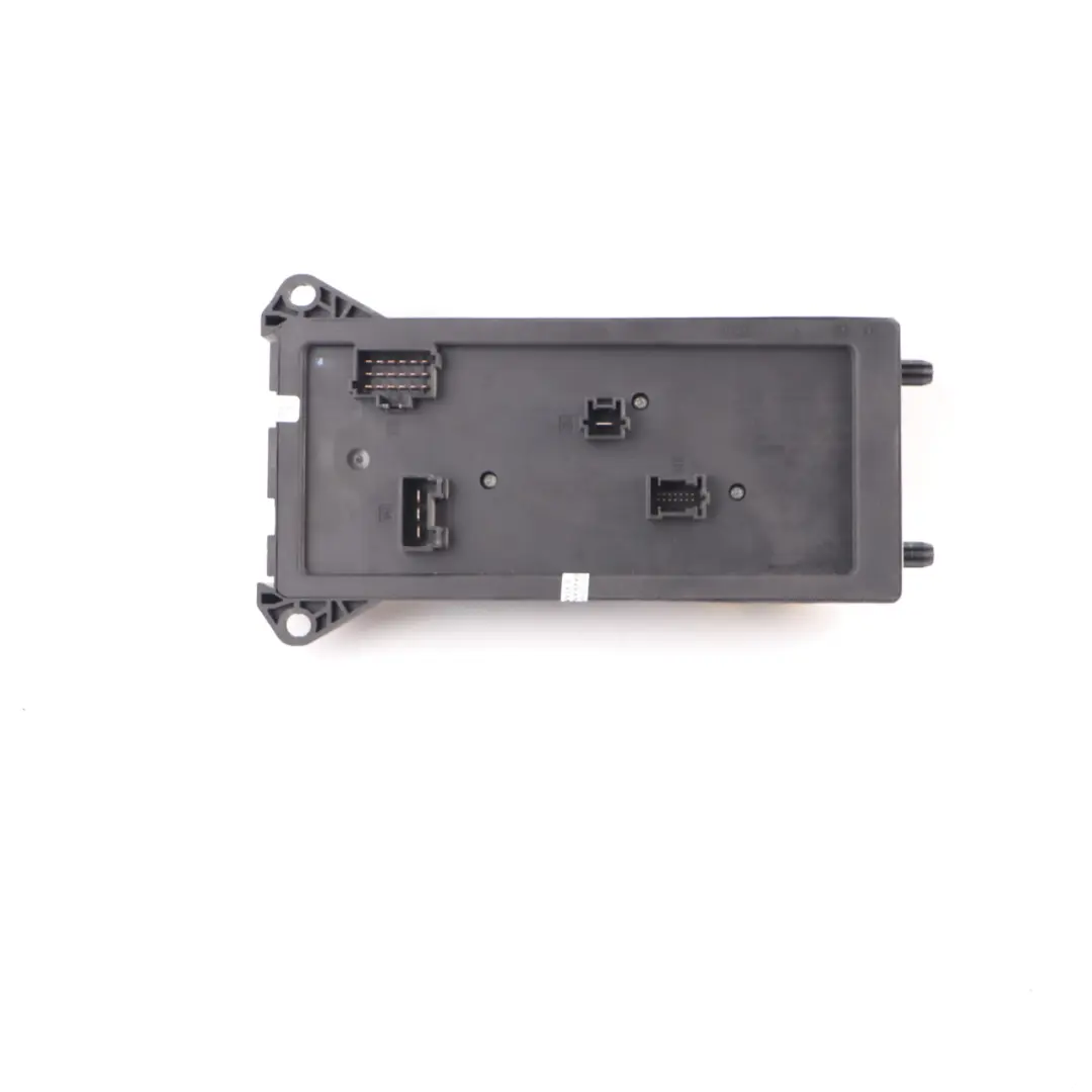 Boîte fusibles Module relais Unité contrôle pour Mercedes Sprinter W906 à propos du numéro de pièce A9065454401 Mercedes Sprinter W906 Boîte fusibles Module relais Unité contrôle - SKU A9065454401 - Numéro de pièce A9065454401