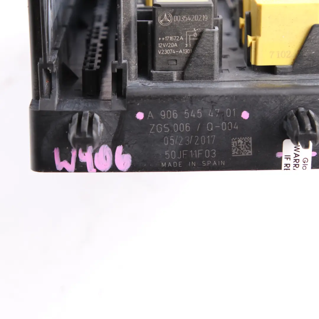 Caja de Fusibles Relé Unidad Control Módulo Eléctrico para Mercedes W906 con número de pieza A9065454701 Mercedes W906 Caja de Fusibles Relé Unidad Control Módulo Eléctrico - SKU A9065454701 - Número de pieza A9065454701