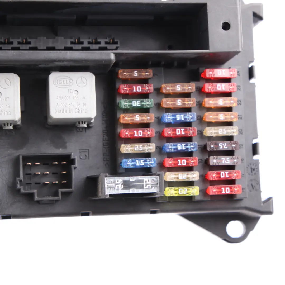 Fuse Box Relay Control Unit Electric Module to Mercedes W906 with Part number A9065454701 Mercedes W906 Fuse Box Relay Control Unit Electric Module - SKU A9065454701 - Part number A9065454701