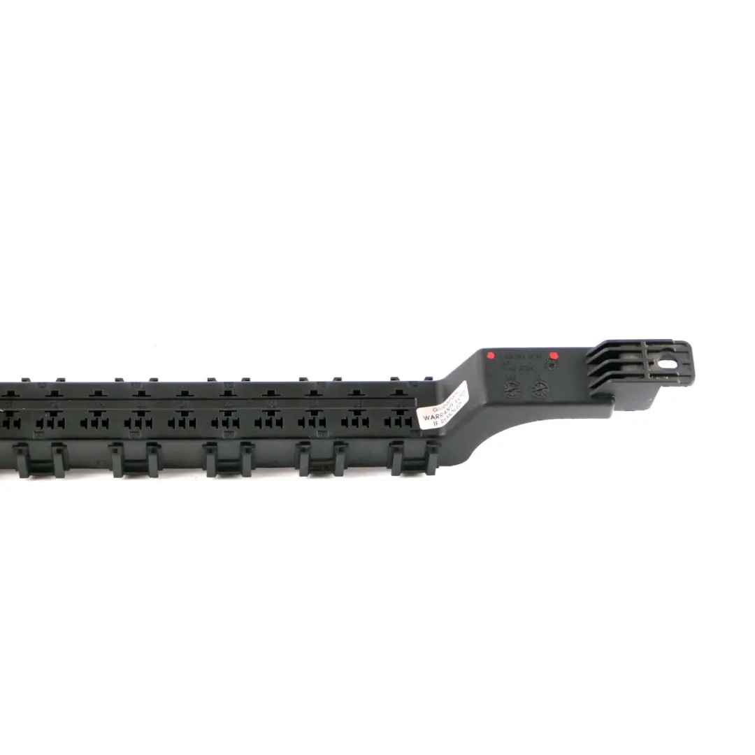  Mercedes-Benz Sprinter W906 Caja de fusibles Relé Soporte Monunt Holder - SKU A9065460643 - Número de pieza A9065460643