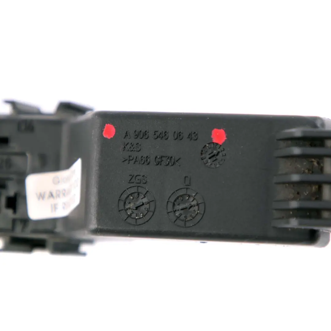  Mercedes-Benz Sprinter W906 Caja de fusibles Relé Soporte Monunt Holder - SKU A9065460643 - Número de pieza A9065460643