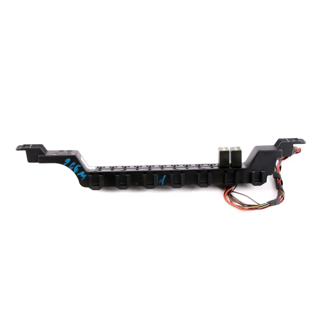 Mercedes Sprinter W906 Scatola Fusibili Relay Staffa Monunt Holder - SKU A9065460643 - Numero di parte A9065460643