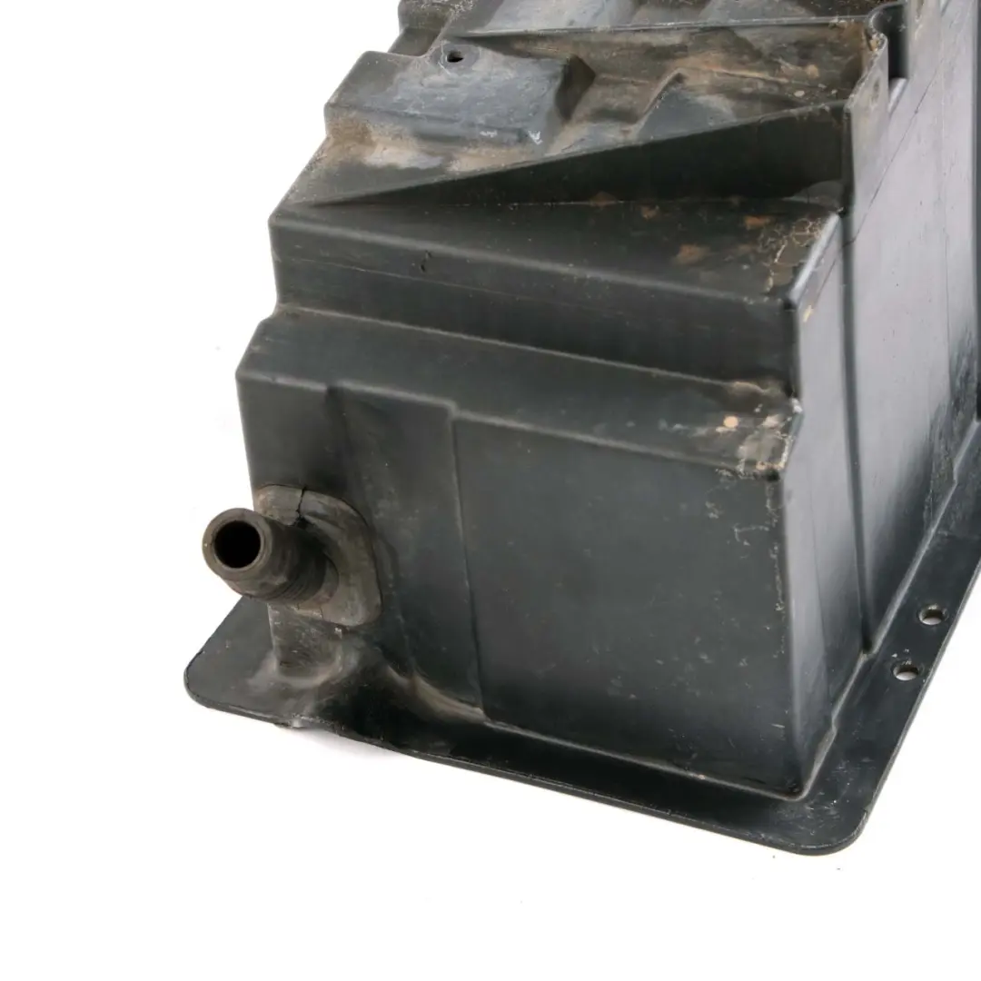 Mercedes-Benz Sprinter W906 Batteriefachgehäuse Kasten für mit Teilenummer A9066200131 Mercedes-Benz Sprinter W906 Batteriefachgehäuse Kasten - SKU A9066200131 - Teilenummer A9066200131