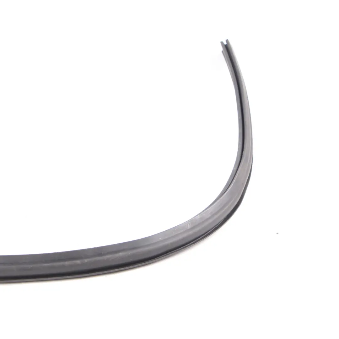 Junta Motor Mercedes W212 Capo Goma A2126280298 para con número de pieza A9066280098 Junta Motor Mercedes W212 Capo Goma A2126280298 - SKU A9066280098 - Número de pieza A9066280098