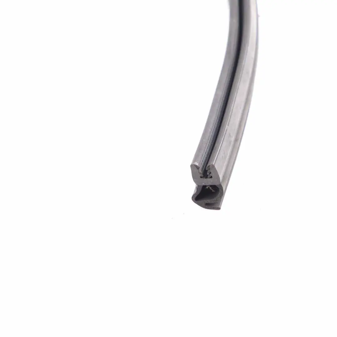 Uszczelka Komory Silnika A2126280298 do Mercedes W212 o numerze A9066280098 Mercedes W212 Uszczelka Komory Silnika A2126280298 - SKU A9066280098 - Numer Części A9066280098