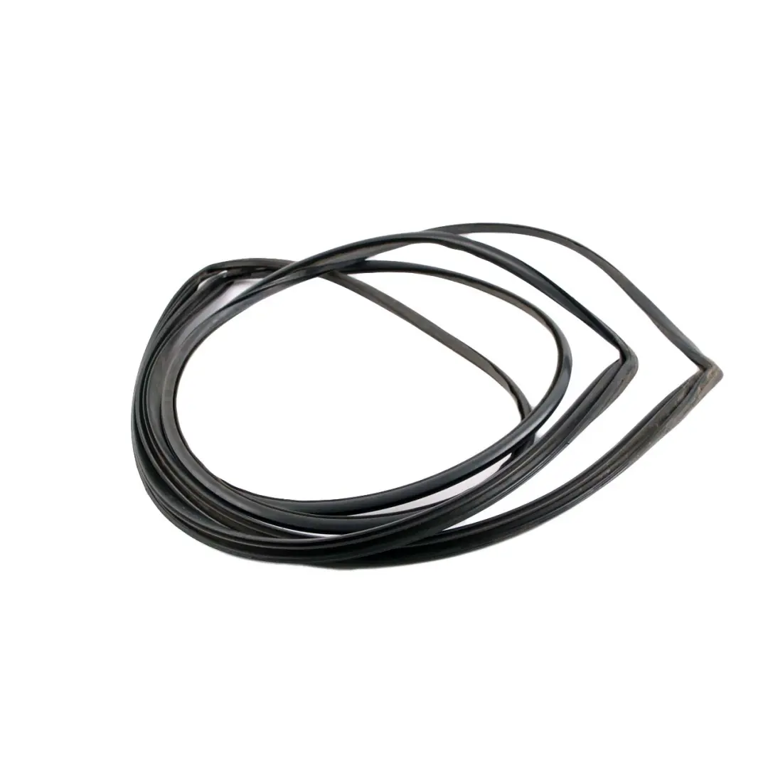 Parabrezza Anteriore Guarnizione Telaio Vetro Finestra per Mercedes Sprinter W906 con numero di parte A9066710020 Mercedes Sprinter W906 Parabrezza Anteriore Guarnizione Telaio Vetro Finestra - SKU A9066710020 - Numero di parte A9066710020