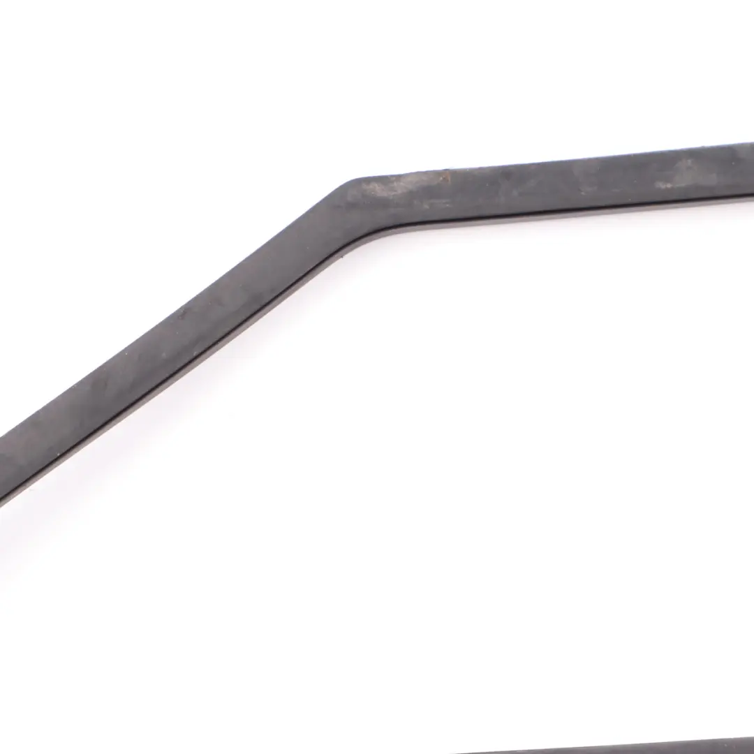  Mercedes-Benz Sprinter W906 Front Left N/S Door Window Seal Gasket - SKU A9066711720 - Part number A9066711720