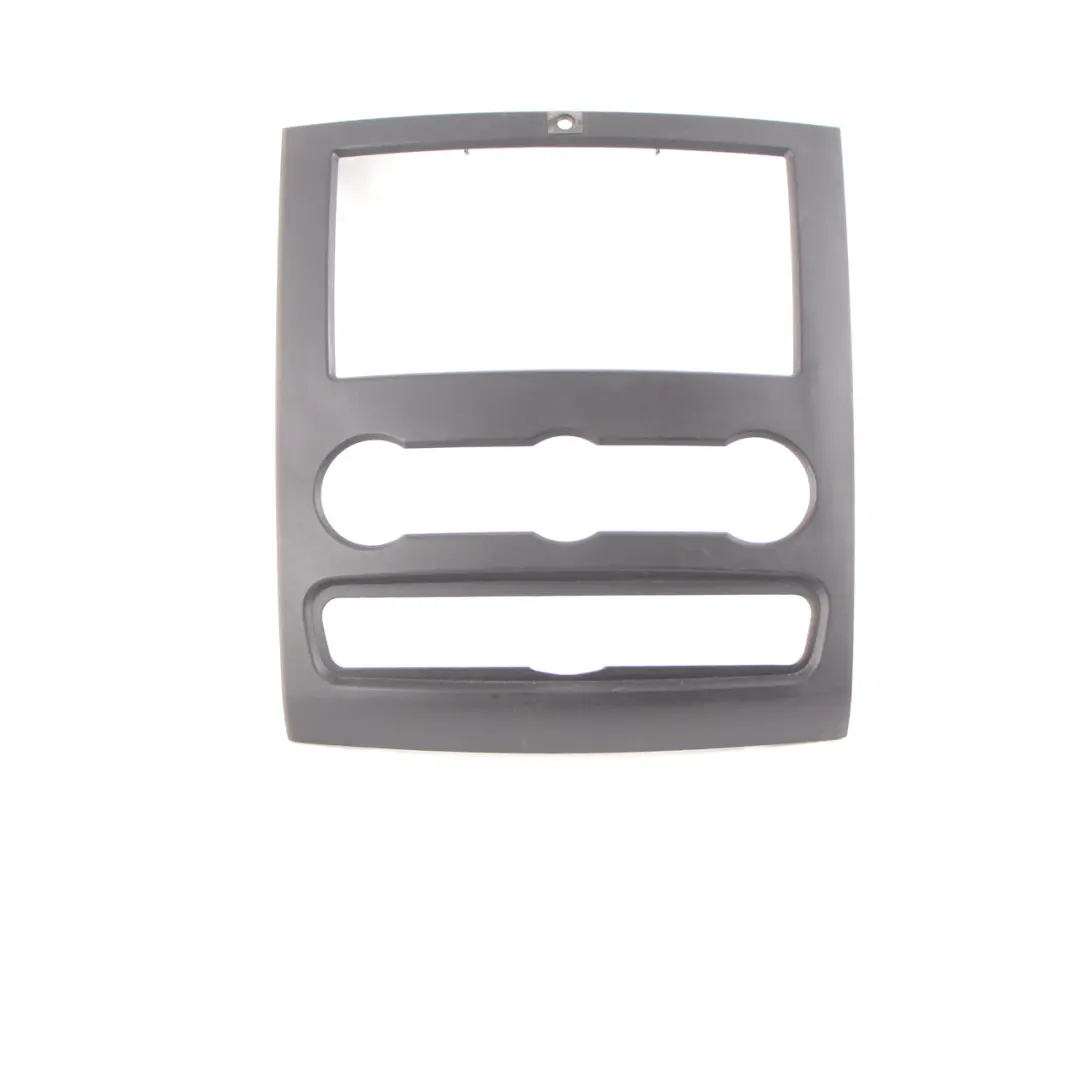 Cruscotto anteriore Pannello centrale rivestimento per Mercedes Sprinter W906 con numero di parte A9066800017 Mercedes Sprinter W906 Cruscotto anteriore Pannello centrale rivestimento - SKU A9066800017-2 - Numero di parte A9066800017