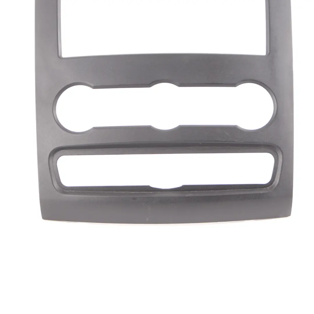 Panneau central du tableau de bord avant pour Mercedes Sprinter W906 à propos du numéro de pièce A9066800017 Mercedes Sprinter W906 Panneau central du tableau de bord avant - SKU A9066800017-2 - Numéro de pièce A9066800017