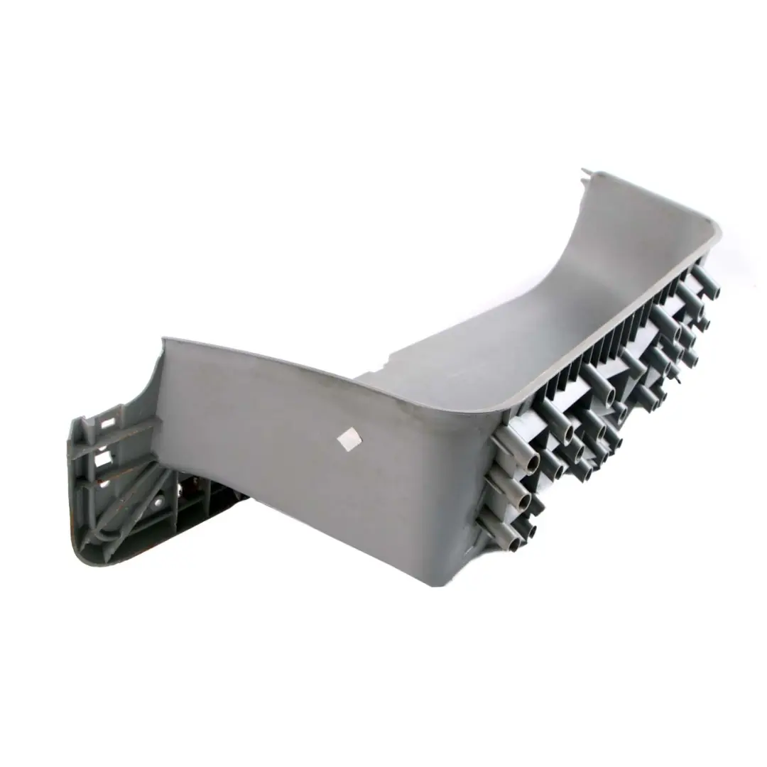 Panneau de garniture de marche d'escalier gauche Art Grey pour Mercedes Sprinter W906 à propos du numéro de pièce A9066860010 Mercedes Sprinter W906 Panneau de garniture de marche d'escalier gauche Art Grey - SKU A9066860010 - Numéro de pièce A9066860010