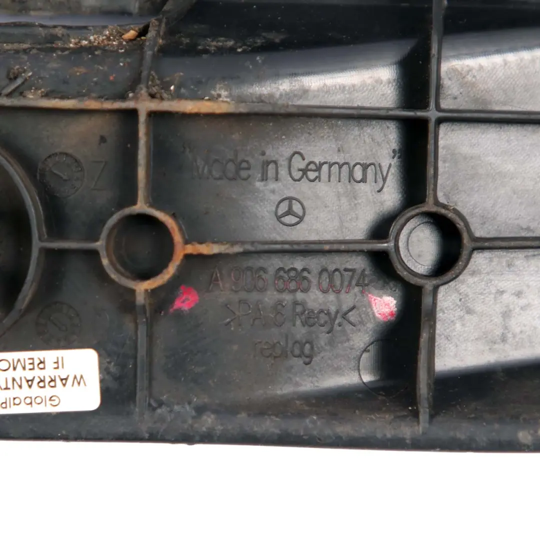 Porta Bagagliaio Posteriore Bordo Scalino Piastra per Mercedes W906 con numero di parte A9066860074 Mercedes W906 Porta Bagagliaio Posteriore Bordo Scalino Piastra - SKU A9066860074 - Numero di parte A9066860074