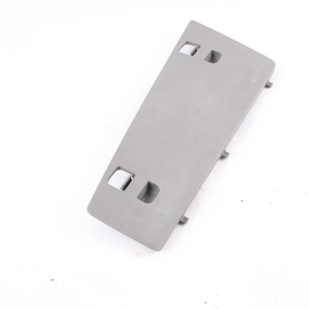 Mercedes W906 Bandeau entrée droite Panneau garniture marche - SKU A9066860307 - Numéro de pièce A9066860307