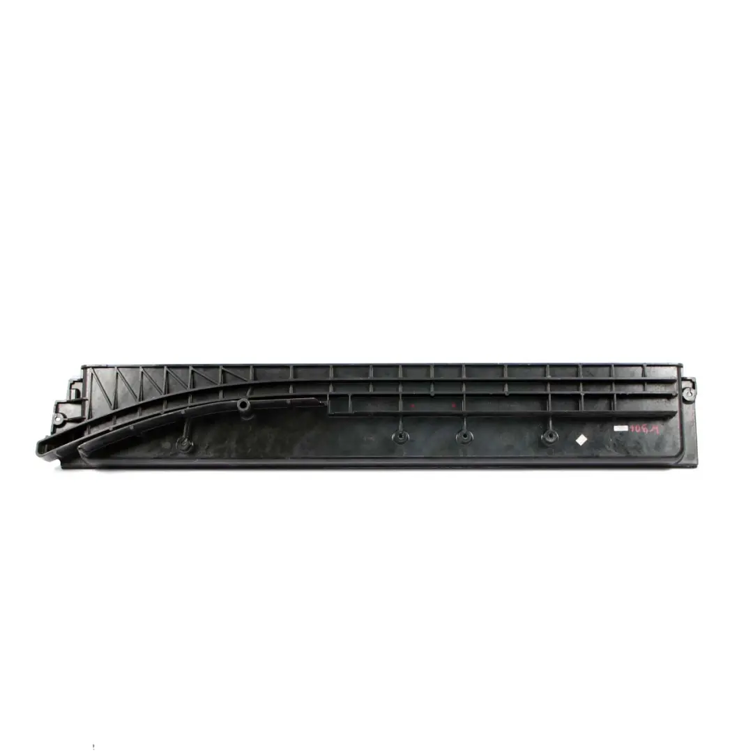 Panel Embellecedor Borde Puerta Carga Corrediza Izquierda para Mercedes Sprinter W906 con número de pieza A9066860810 Mercedes Sprinter W906 Panel Embellecedor Borde Puerta Carga Corrediza Izquierda - SKU A9066860810 - Número de pieza A9066860810