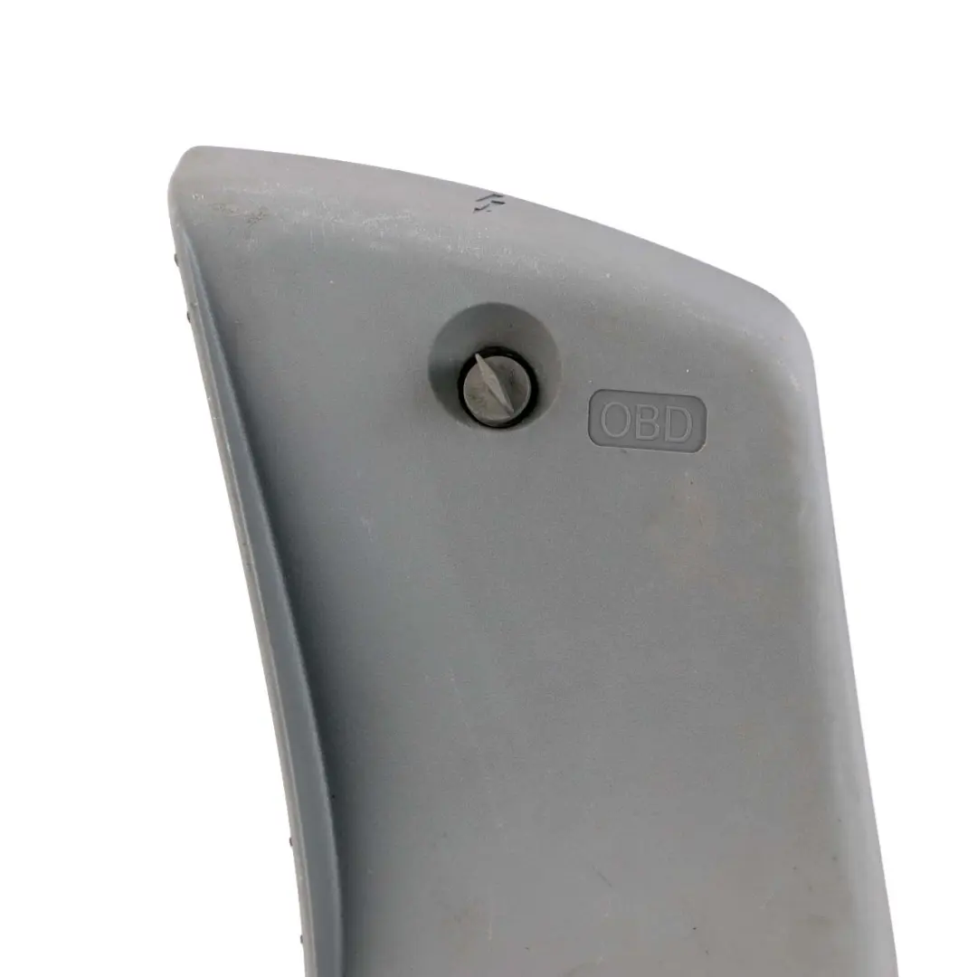 Couvercle Boîte Fusibles OBD Gris pour Mercedes W906 à propos du numéro de pièce A9066880008 Mercedes W906 Couvercle Boîte Fusibles OBD Gris - SKU A9066880008 - Numéro de pièce A9066880008