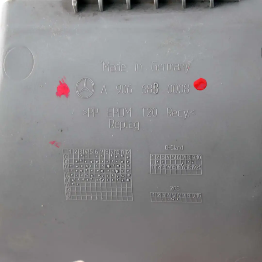 Footwell Caja Fusibles Trim OBD Gris para Mercedes W906 Cover con número de pieza A9066880008 Mercedes W906 Cover Footwell Caja Fusibles Trim OBD Gris - SKU A9066880008 - Número de pieza A9066880008