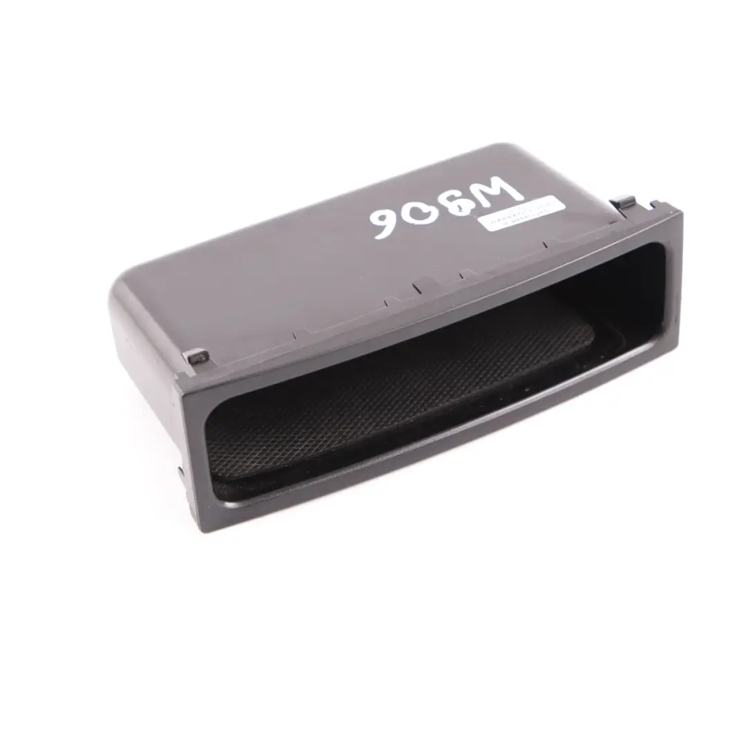 Mercedes Sprinter W906 Console Cassetto cenere Presa di corrente - SKU A9066890047-1 - Numero di parte A9066890047