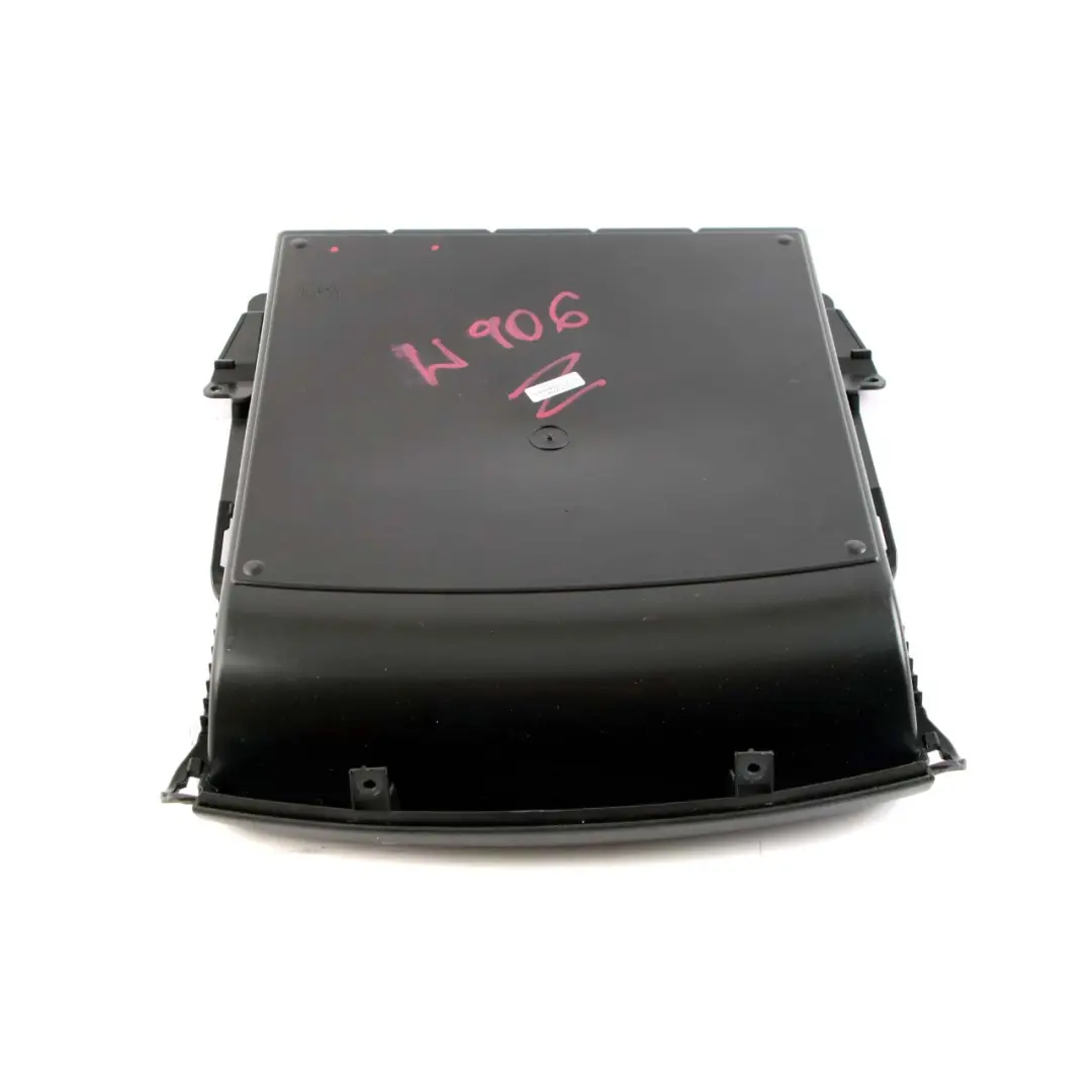 Dashboard Ablagefach Tray für Mercedes W906 Dash mit Teilenummer A9066890091 Mercedes W906 Dash Dashboard Ablagefach Tray - SKU A9066890091 - Teilenummer A9066890091