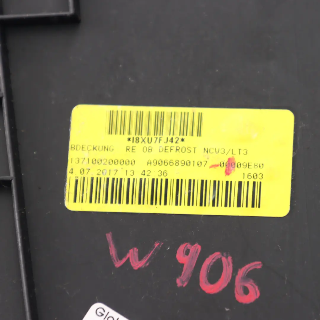 Mercedes W906 Armaturenbrett Luft Belüftung Abdeckung Rechts - SKU  A9066890107-1 - Teilenummer A9066890107