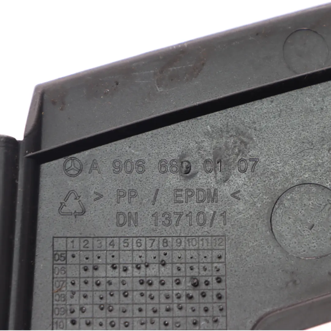 Mercedes W906 Embellecedor Salpicadero Tapa Ventilación Derecha - SKU  A9066890107-1 - Número de pieza A9066890107