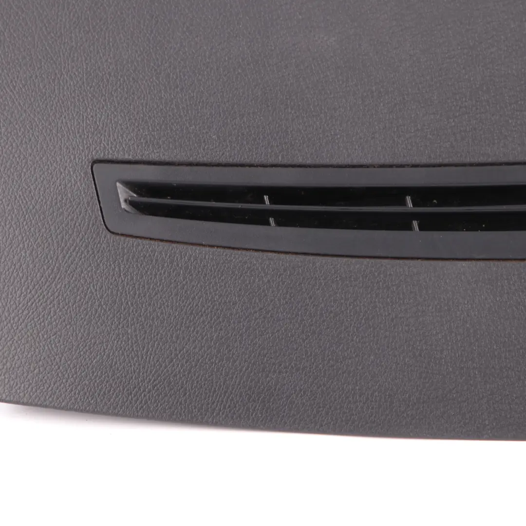 Tableau de bord Grille d'aération droite pour Mercedes Sprinter W906 à propos du numéro de pièce A9066890107 Mercedes Sprinter W906 Tableau de bord Grille d'aération droite - SKU A9066890107 - Numéro de pièce A9066890107