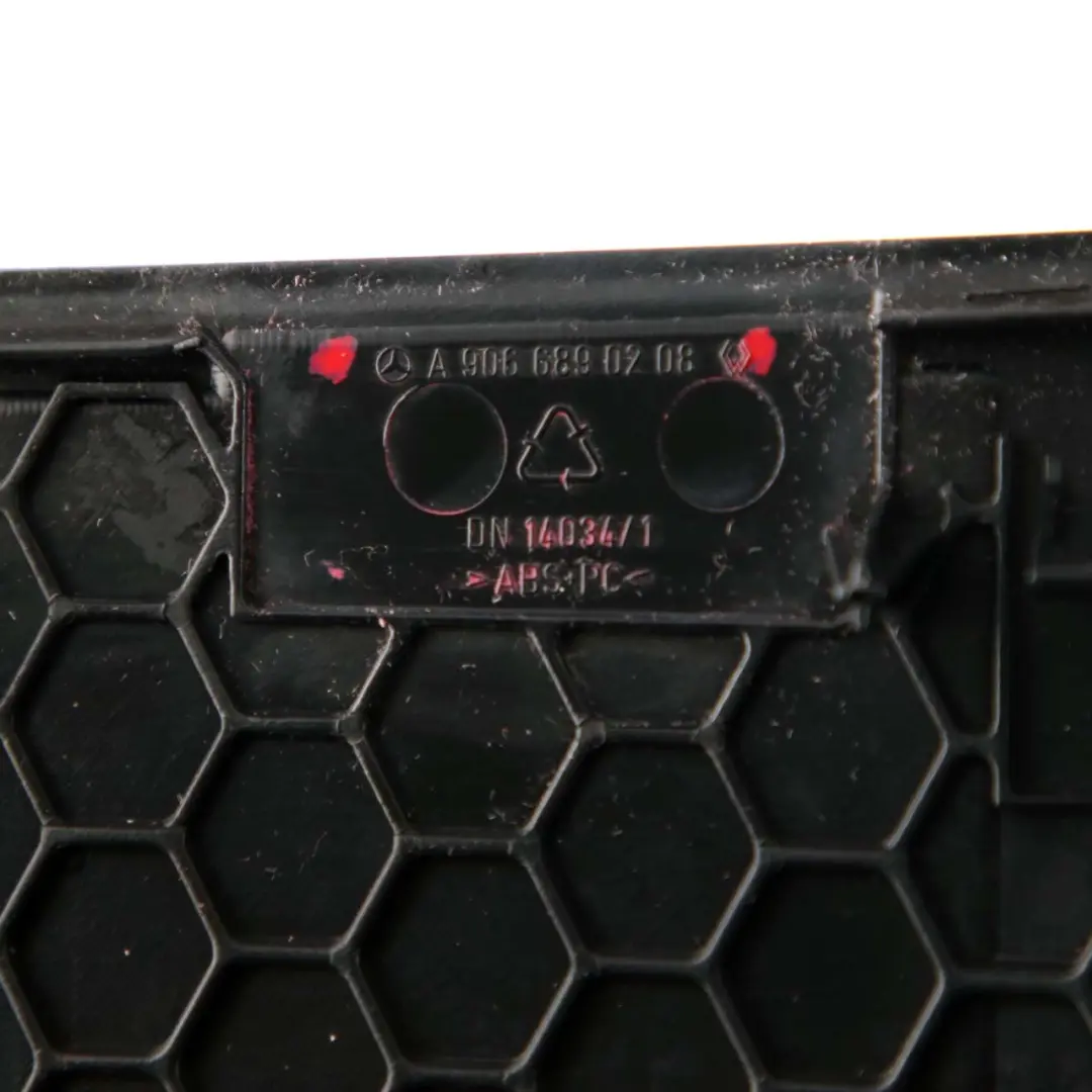 Tableau De Bord Central Cache Haut-Parleur . pour Mercedes Sprinter W906 à propos du numéro de pièce A9066890208 Mercedes Sprinter W906 Tableau De Bord Central Cache Haut-Parleur . - SKU A9066890208 - Numéro de pièce A9066890208
