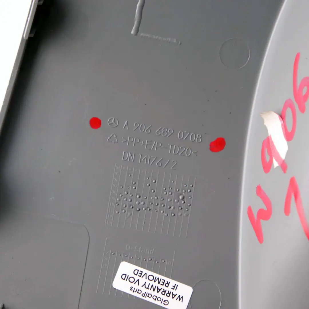 Cache tableau de bord gauche Side pour Mercedes Sprinter W906 à propos du numéro de pièce A9066890708 Mercedes Sprinter W906 Cache tableau de bord gauche Side - SKU A9066890708 - Numéro de pièce A9066890708