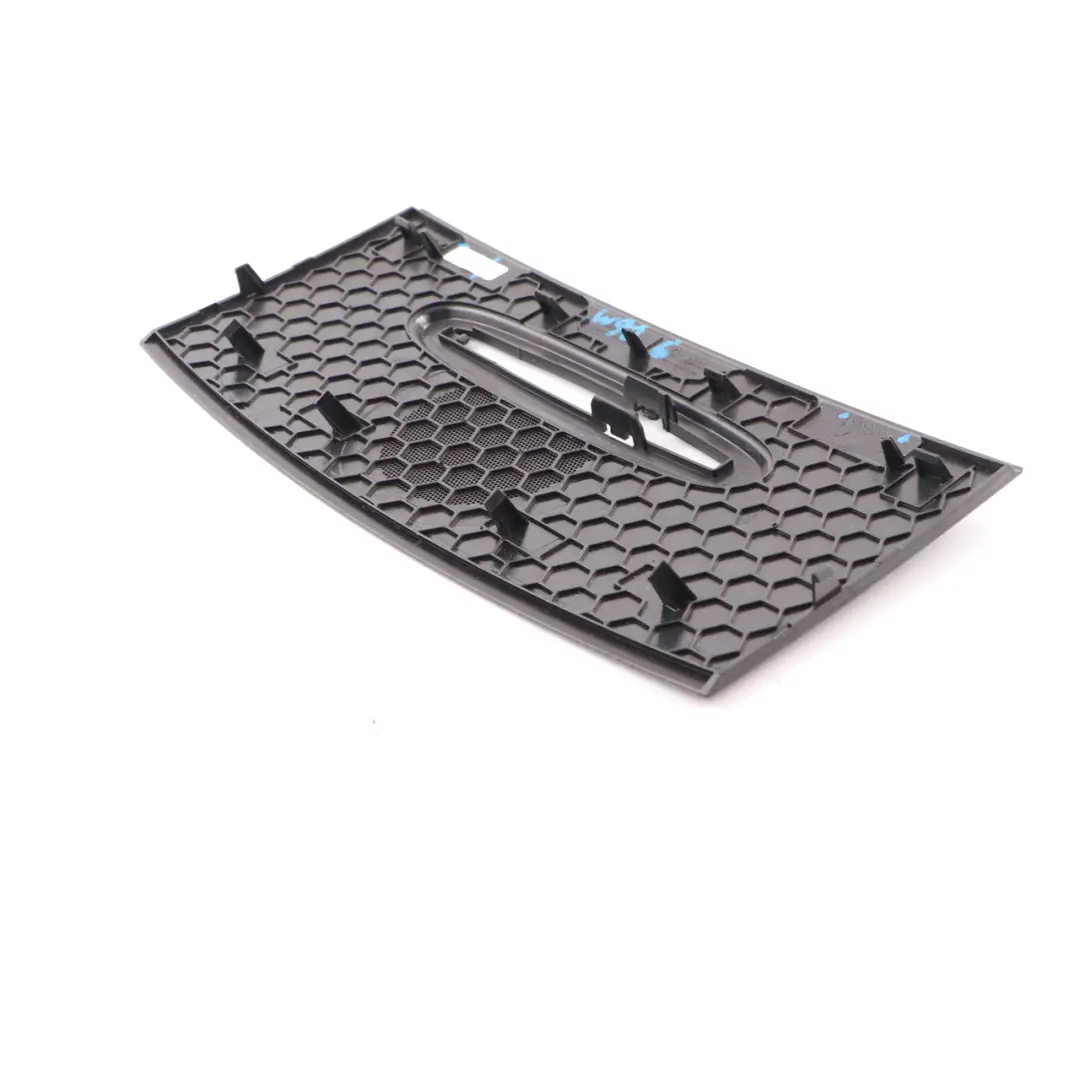 Parkdistanz Lautsprecher Abdeckung Armaturenbrett für Mercedes W906 mit Teilenummer A9066891908 Mercedes W906 Parkdistanz Lautsprecher Abdeckung Armaturenbrett - SKU A9066891908 - Teilenummer A9066891908